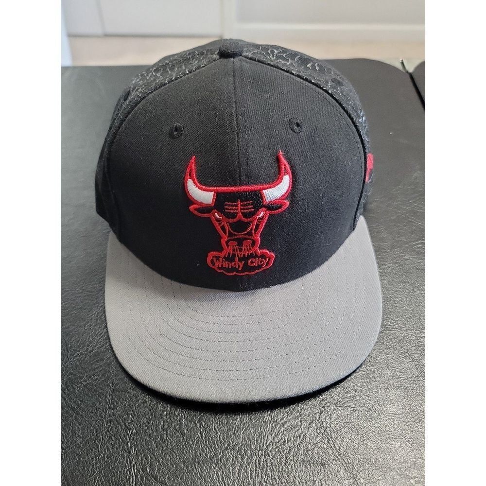 New Era, Chicago Bulls Snapback Baseball Cap size‎ Medium-Large